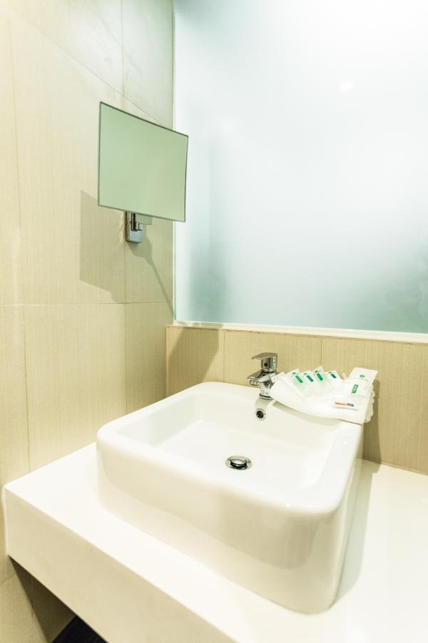 Go Hotels Cubao Quezon City Camera foto