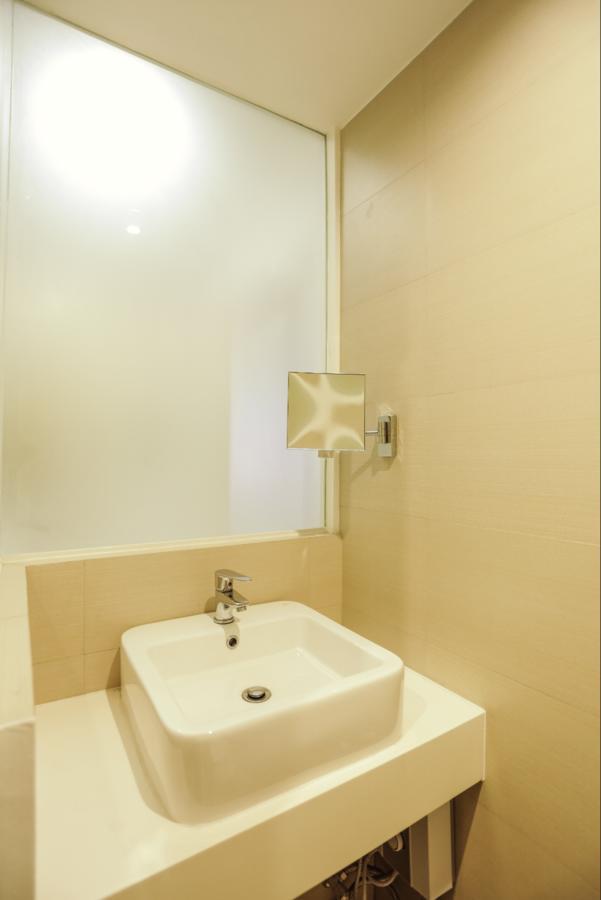 Go Hotels Cubao Quezon City Esterno foto